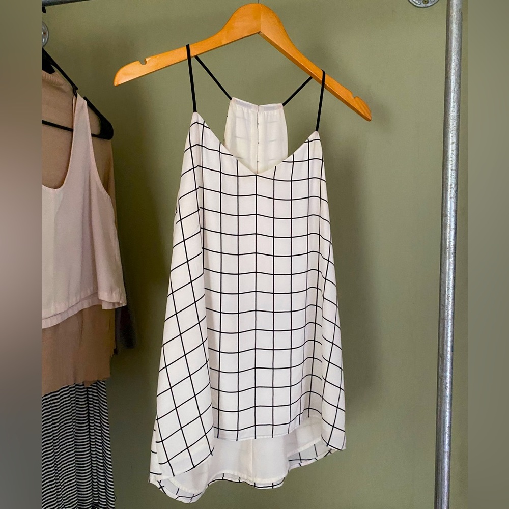 chic meets professional - loose and breathable blouse tank top